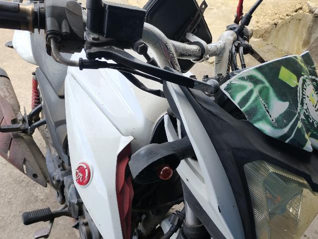 YAMAHA YS150 FAZER SED - 2014/2014 — foto 19 de 25