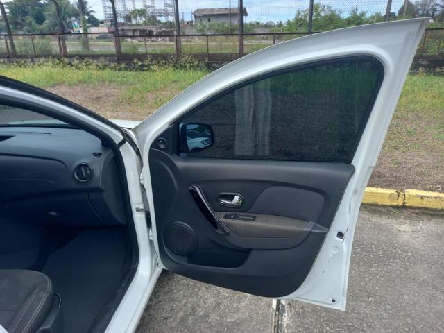 RENAULT SANDERO ZEN10MT - 2019/2020 — foto 17 de 40