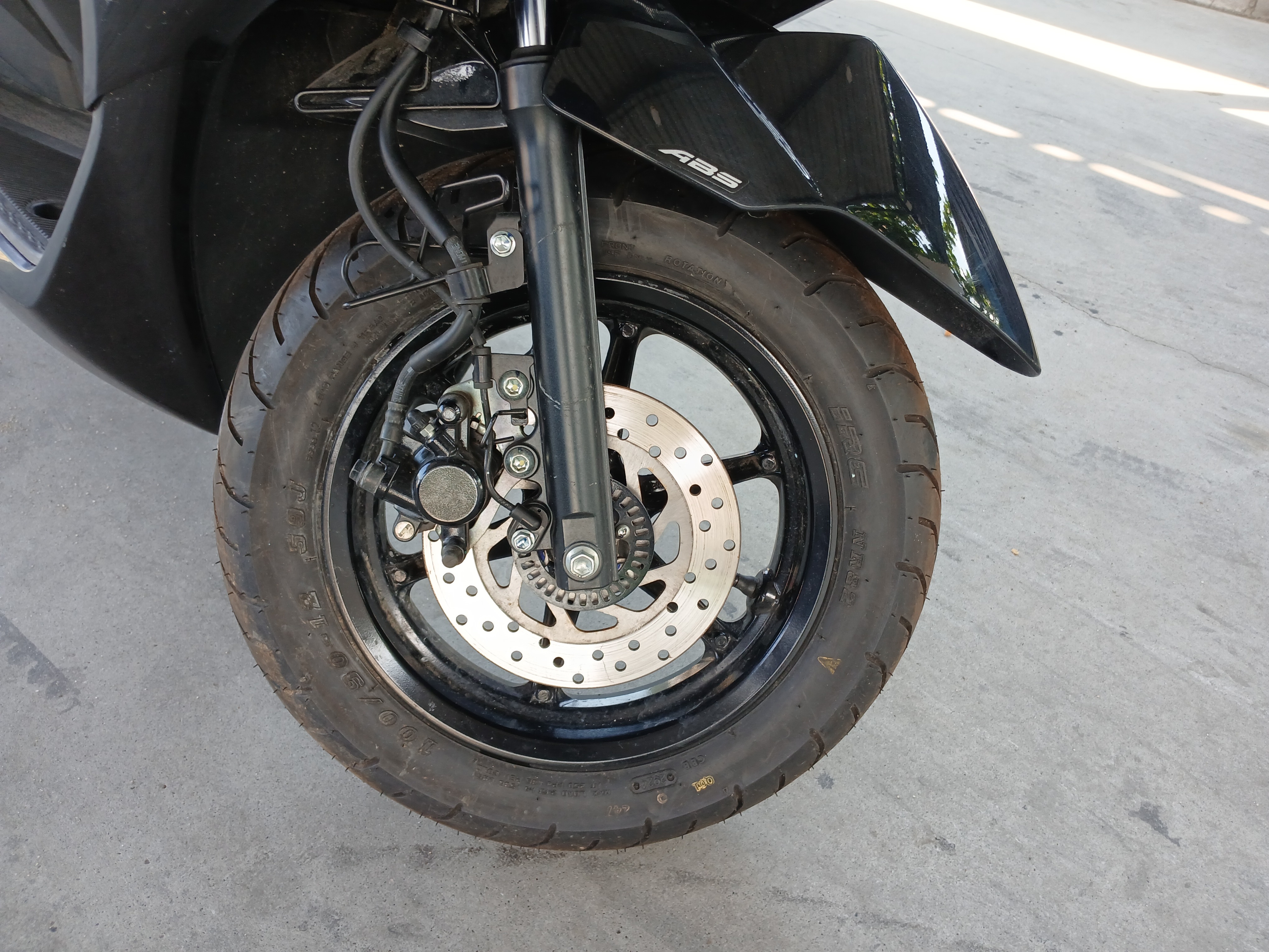 YAMAHA FLUO 125 - 2025/2026 — foto 7 de 13