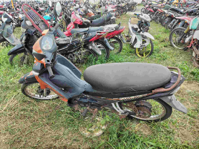 YAMAHA - CRYPTON 100 - leilão extrajudicial - TIANGUÁ CE - lance mínimo R$ 400