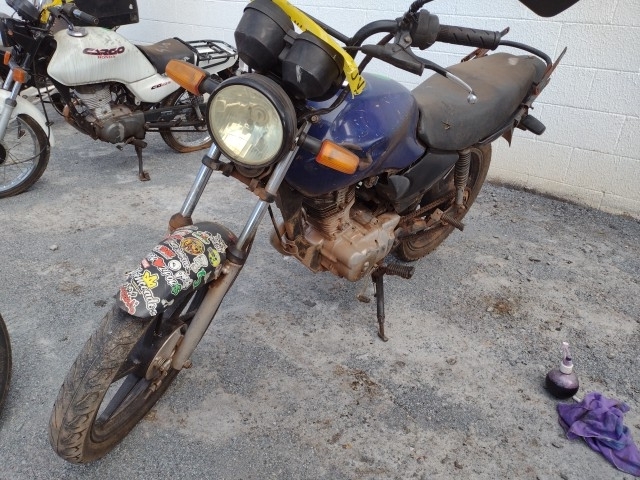 HONDA - CG 125 TITAN KS - leilão extrajudicial - SAMAMBAIA DF - lance mínimo R$ 1.800