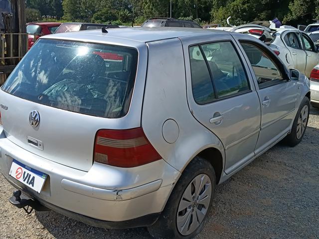 VOLKSWAGEN GOLF - 2001/2002 — foto 4 de 7