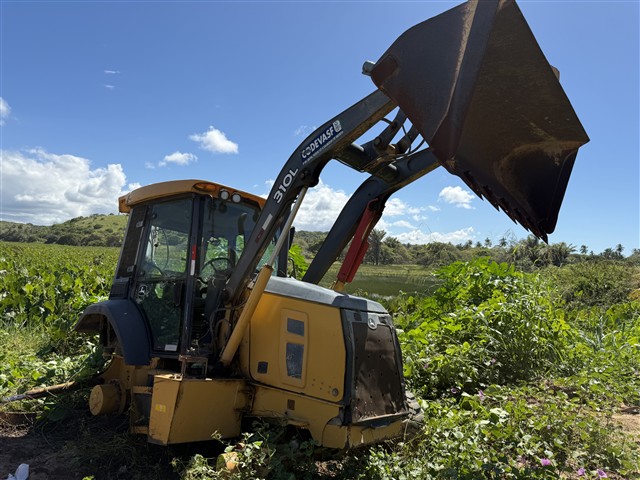 Retroescavadeira Jhon Deere 310l 4x4,cor Amarela, Combustível Diesel, Número de Identificação *1bz310lalkd001820*