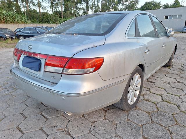 HYUNDAI AZERA 3.3 V6 - 2009/2010 — foto 4 de 24
