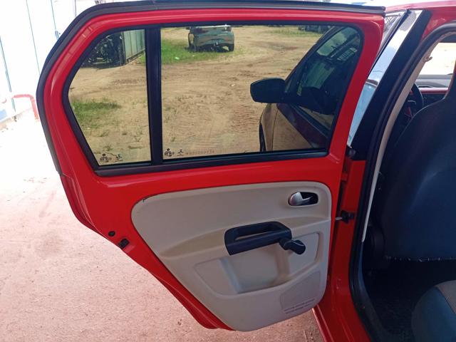 VOLKSWAGEN UP HIGH MA - 2013/2014 — foto 16 de 34