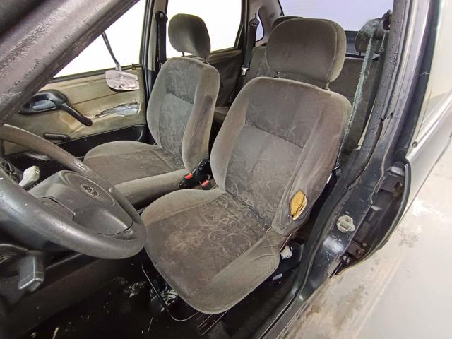 GM CORSA MILENIUM - 2002/2002 — foto 19 de 26