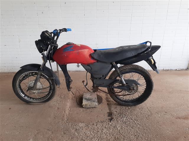 HONDA CG 125 TITAN ES - 2000/2000 — foto 3 de 8