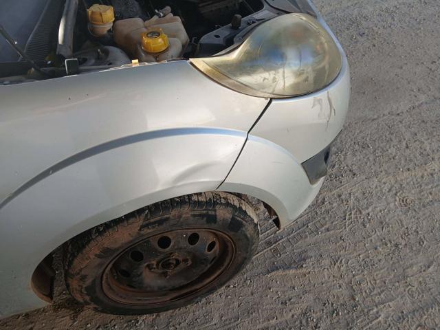 FORD FIESTA FLEX - 2010/2011 — foto 29 de 37