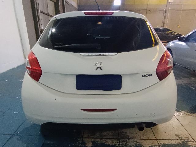 PEUGEOT 208 ACTIVE - 2013/2014 — foto 22 de 27