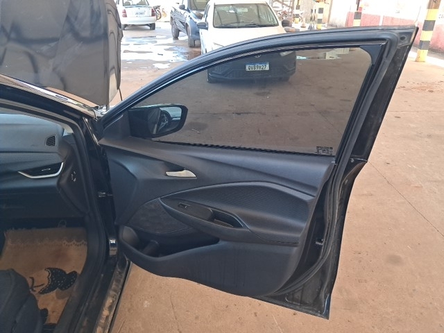 CHEVROLET ONIX 10TAT LT1 - 2020/2020 — foto 14 de 29
