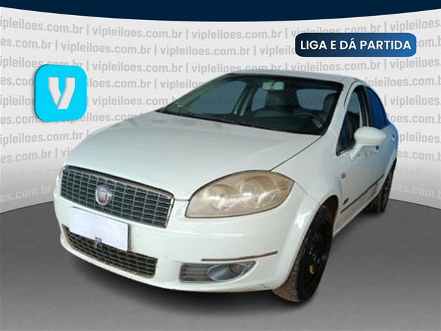 FIAT LINEA ESSENCE 1.8 - 2013/2013