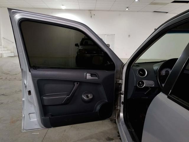 VOLKSWAGEN GOL 1.0 - 2008/2008 — foto 13 de 27