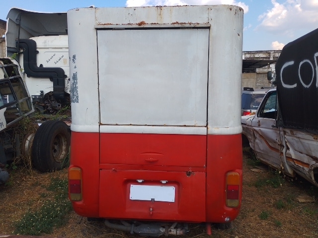 VOLKSWAGEN KOMBI - 1997/1997 — foto 20 de 22