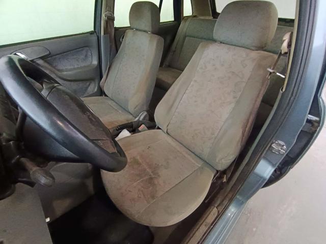 VOLKSWAGEN GOL 16V - 2000/2000 — foto 19 de 26