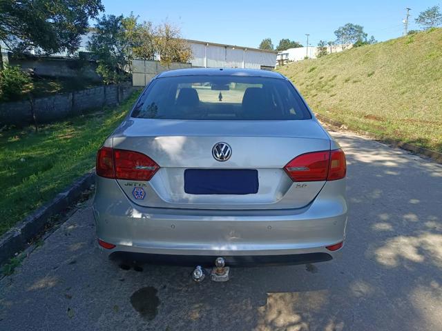 VOLKSWAGEN JETTA 2.0 - 2012/2012 — foto 22 de 28