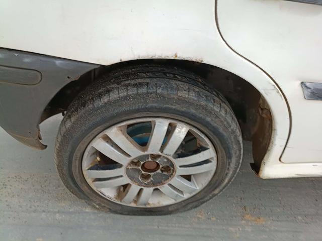 VOLKSWAGEN GOL 16V PLUS - 2001/2001 — foto 11 de 27