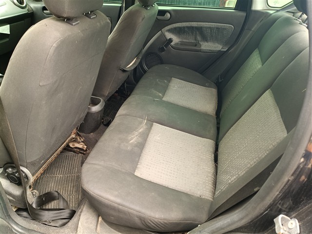 FORD FIESTA SEDAN 1.0 8V FLEX 4P - 2012/2013 — foto 13 de 27