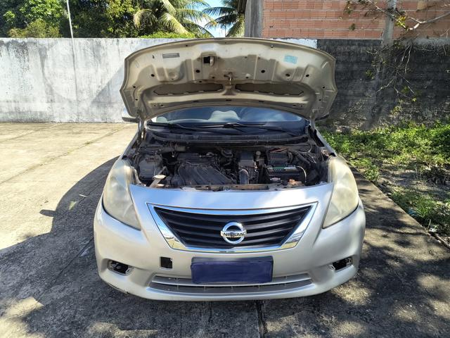 NISSAN VERSA 16S FLEX - 2011/2012 — foto 18 de 26