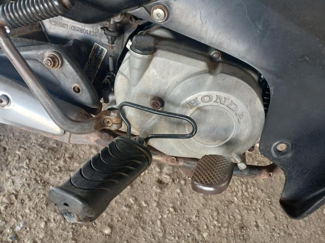 HONDA C100 BIZ ES - 2004/2005 — foto 7 de 9