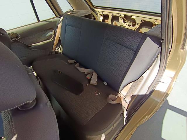 VOLKSWAGEN GOL 16V - 2000/2000 — foto 17 de 27