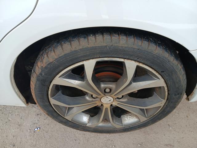 HONDA CIVIC LXR - 2014/2014 — foto 33 de 38