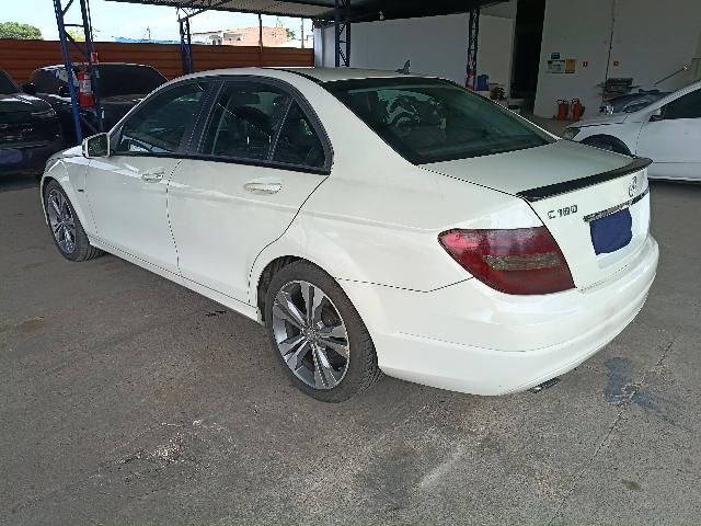 MERCEDES-BENZ C 180 CGI - 2012/2012 — foto 3 de 34