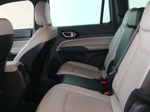 JEEP COMMANDER LIM TD380 - 2021/2022 — foto 18 de 40