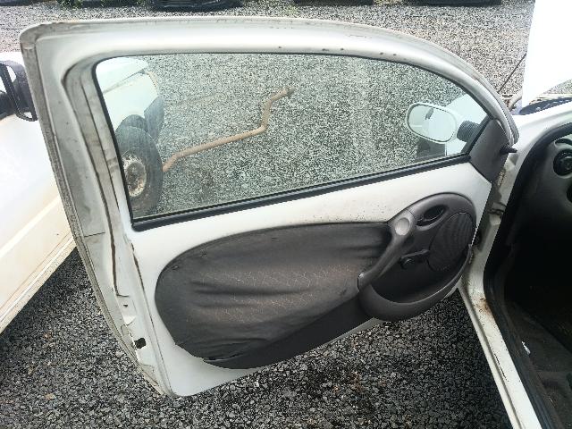 Foto 14 de 34: KA GL - 2000/2000