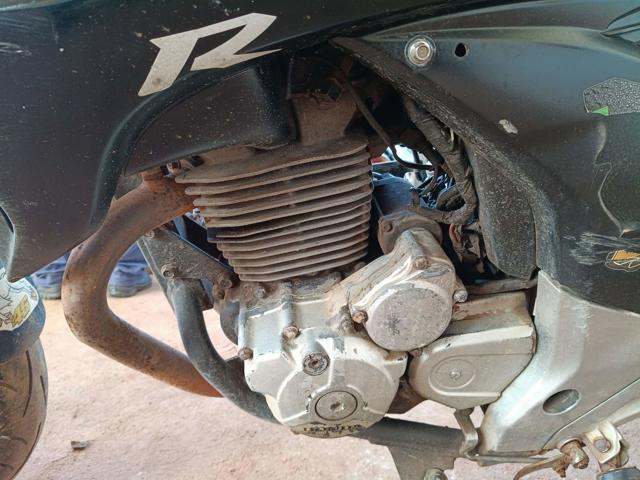 HONDA CB 300R - 2010/2010 — foto 12 de 12