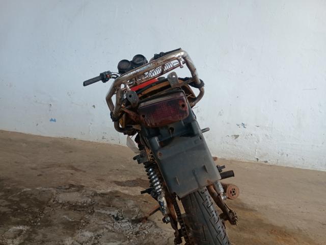 HONDA CG 125 TITAN - 1998/1999 — foto 9 de 11