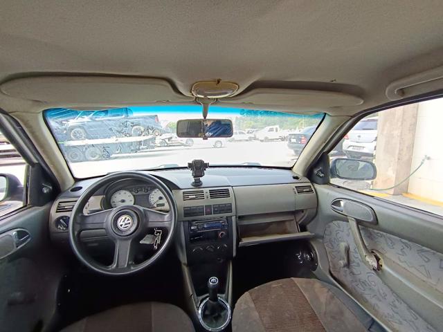 VOLKSWAGEN GOL 16V PLUS - 2001/2001 — foto 23 de 27