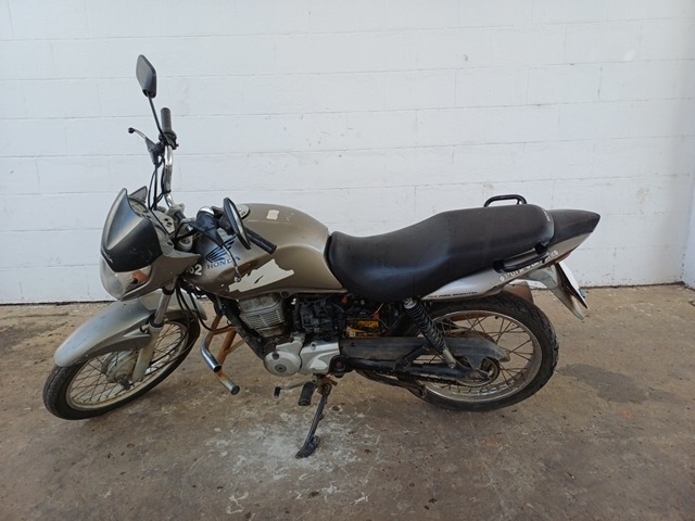 HONDA - CG150 TITAN MIX ES - leilão extrajudicial - TERESINA PI - lance mínimo R$ 2.500