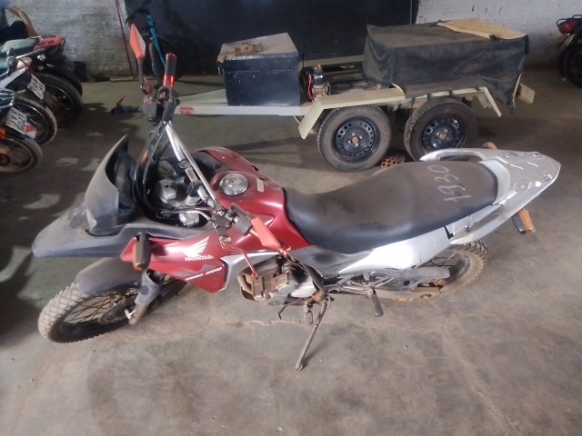 HONDA - XRE 300 - leilão extrajudicial - MARABÁ PA - lance mínimo R$ 7.095
