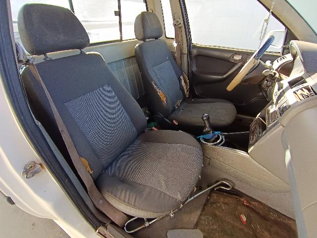 VOLKSWAGEN SAVEIRO 1.8 - 2000/2001 — foto 12 de 22