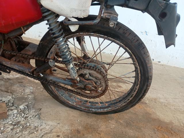 HONDA CG 125 TITAN - 1998/1999 — foto 4 de 11