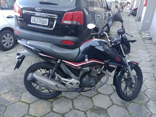 HONDA - CG 160 TITAN - leilão extrajudicial - CURITIBA PR - lance mínimo R$ 3.400