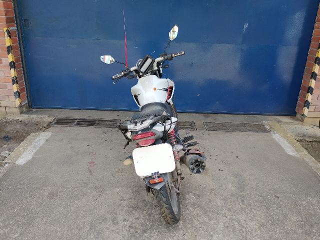 YAMAHA YS150 FAZER SED - 2014/2014 — foto 4 de 25