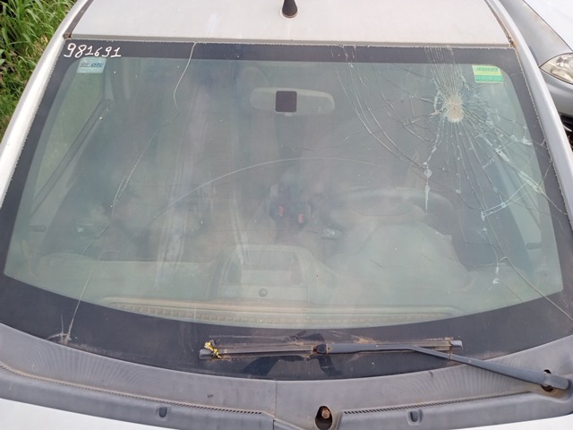 CHEVROLET MONTANA LS - 2011/2012 — foto 8 de 23