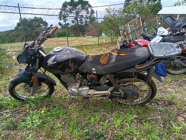 Honda CG 150 Titan ESD 2006 em leilão