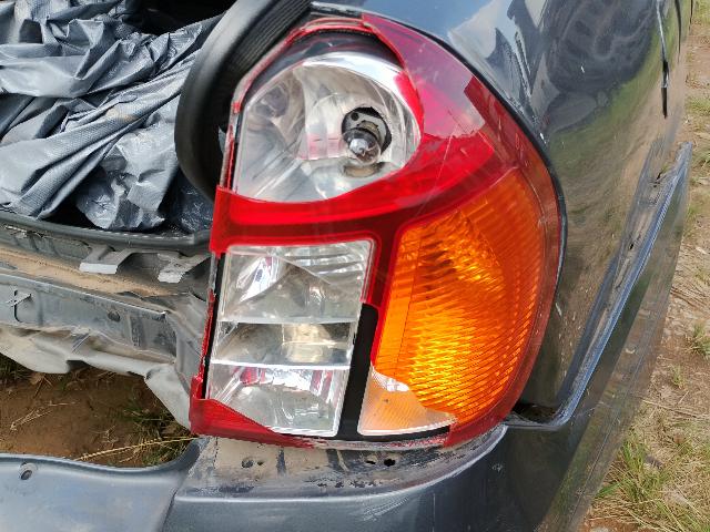 RENAULT CLIO RT 1.0 16V - 2002/2002 — foto 24 de 37