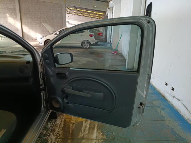 FIAT UNO VIVACE 1.0 - 2011/2012 — foto 14 de 22