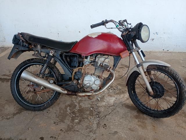 HONDA CG 125 TITAN - 1998/1998 — foto 6 de 11