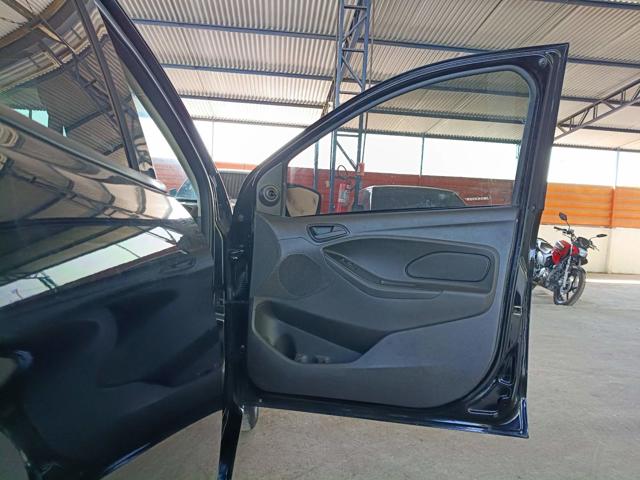 FORD KA SE 1.0 HA B - 2017/2018 — foto 15 de 40