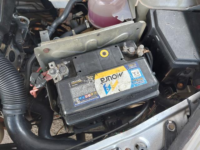 RENAULT SANDERO EXP 16 - 2011/2012 — foto 16 de 40
