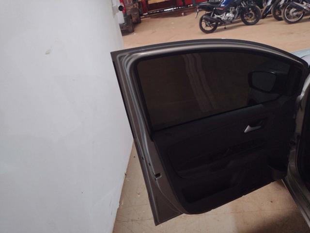 VOLKSWAGEN FOX 1.6 GII - 2014/2014 — foto 12 de 30