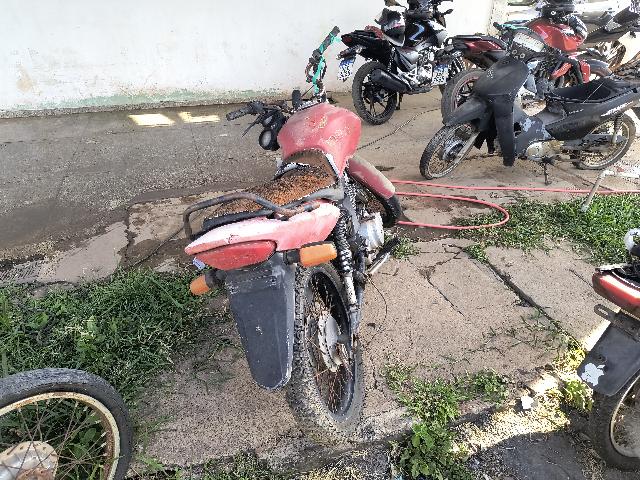 HONDA CG 125 FAN ES - 2010/2011 — foto 10 de 21