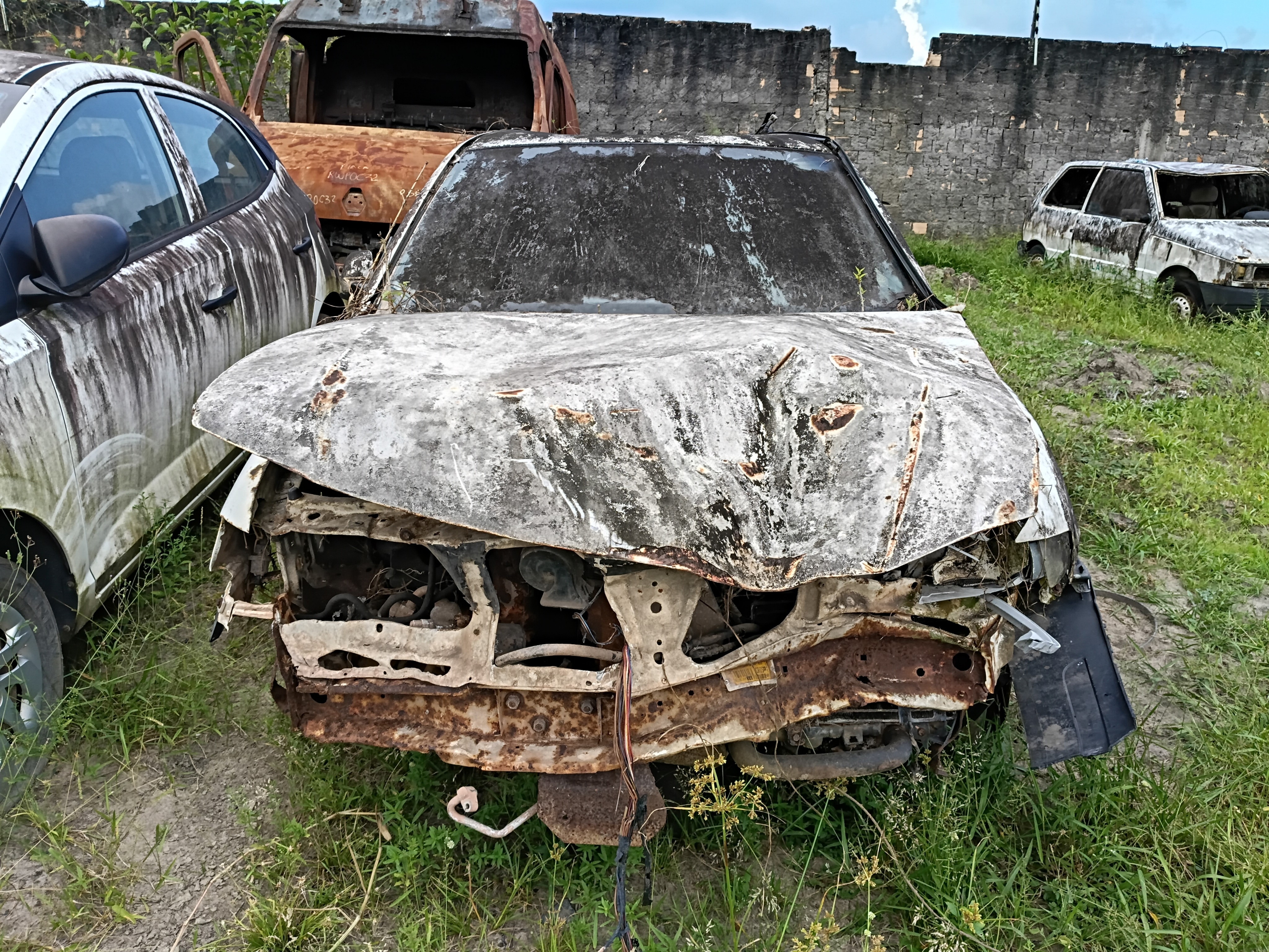 VOLKSWAGEN - PARATI 1.6 SURF - leilão extrajudicial - MARITUBA PA - lance mínimo R$ 50