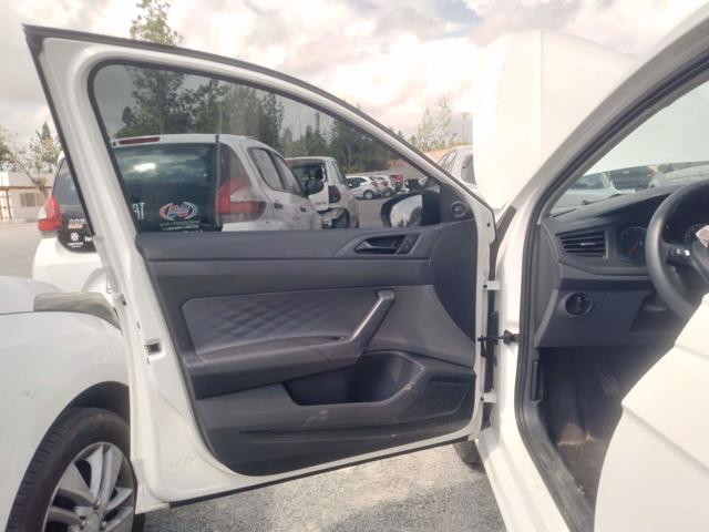 VOLKSWAGEN POLO TRACK MA - 2023/2024 — foto 18 de 32
