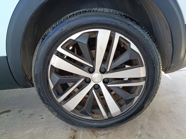 PEUGEOT 5008 GRIFFE AT - 2018/2019 — foto 25 de 27