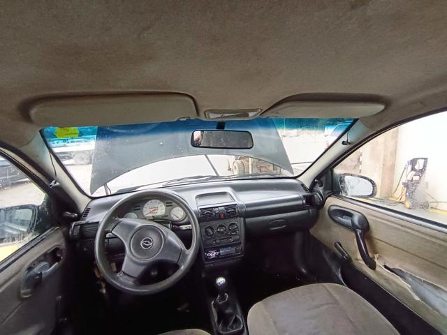 GM CORSA MILENIUM - 2002/2002 — foto 23 de 26